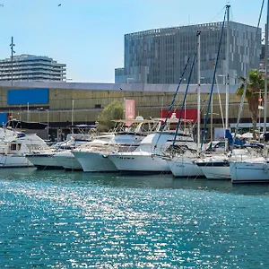 Boat Barcelona Hotel en barco Sant Adrià de Besòs